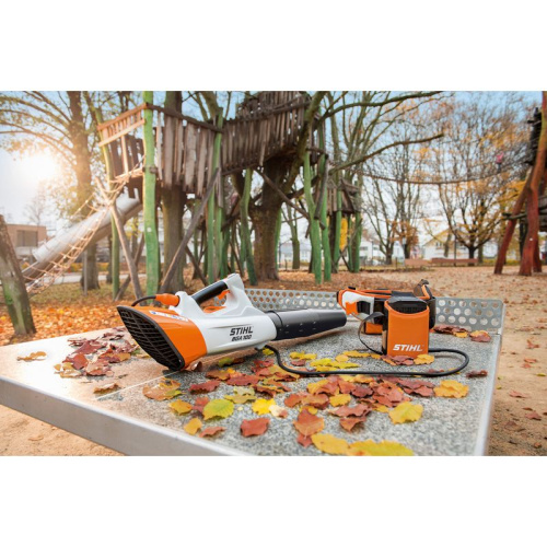 Аккумуляторное воздуходувное устройство STIHL BGA 100