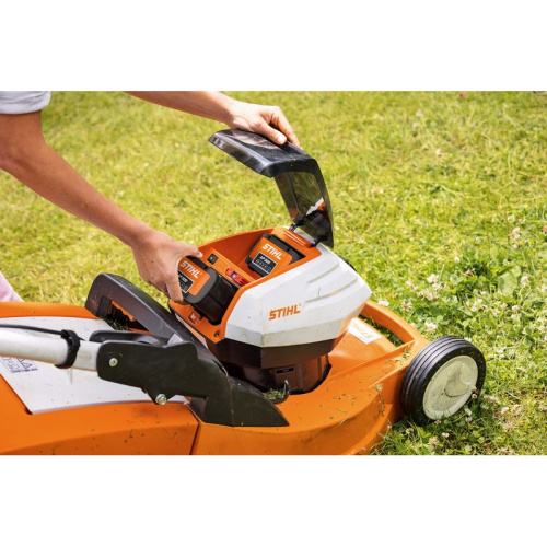 Аккумуляторная газонокосилка STIHL RMA 443 C