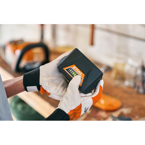 Аккумуляторные мотоножницы STIHL HSA 56 450мм комплект AK 10 + AL 101