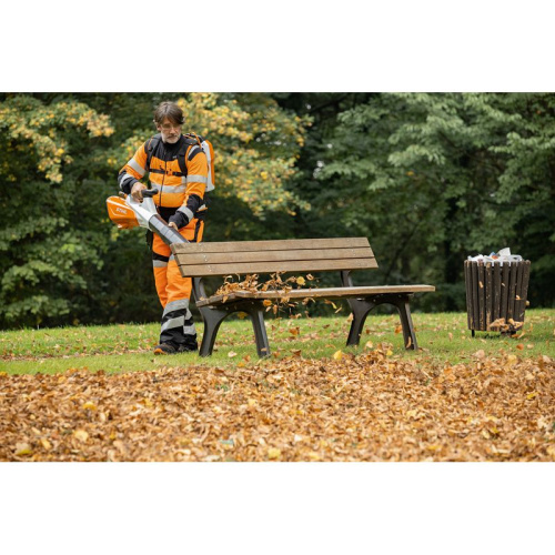 Аккумуляторная воздуходувка STIHL BGA 200