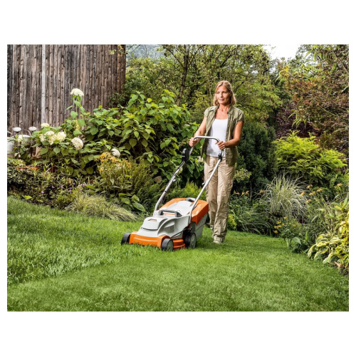 Аккумуляторная газонокосилка STIHL RMA 235